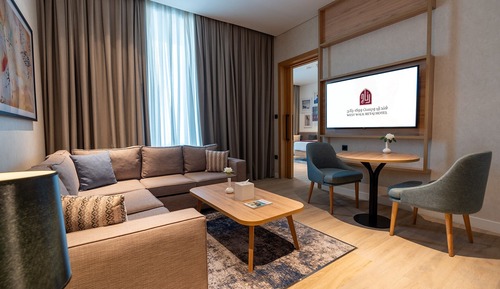 Deluxe Suite