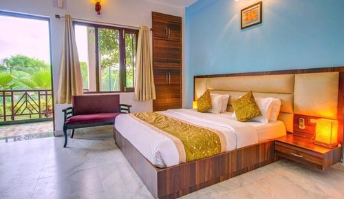 Deluxe Double Room, Balcony, Valley View