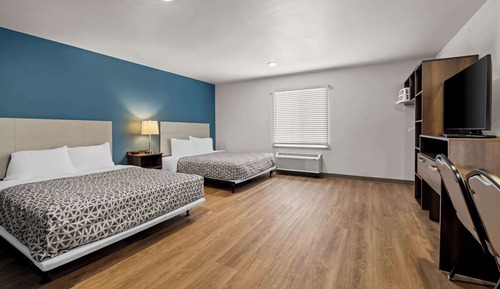 Room, 2 Queen Beds, Accessible, Non Smoking