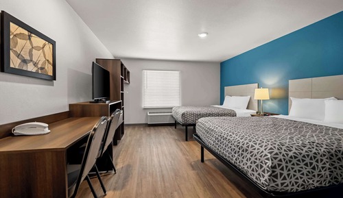 Standard Room, 2 Queen Beds, Non Smoking