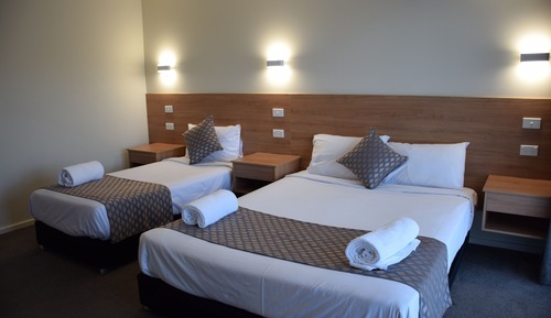 Luxury Triple Room, Mountain View