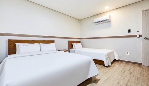 Comfort Double or Twin Room, Courtyard View