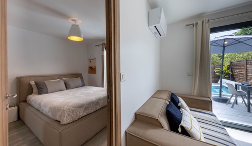 Deluxe Apartment, Pool View (T2)