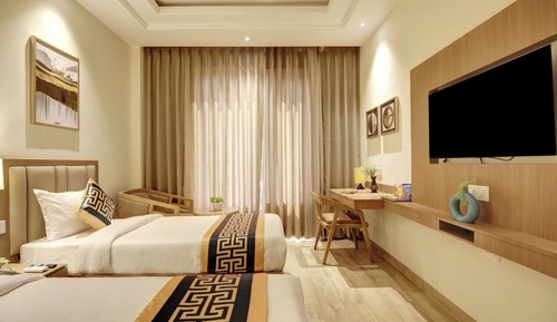 Deluxe Double Room, City View