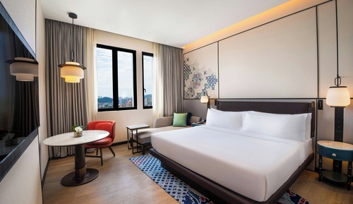 Deluxe Room, 1 King Bed with Sofa bed, Non Smoking (View)