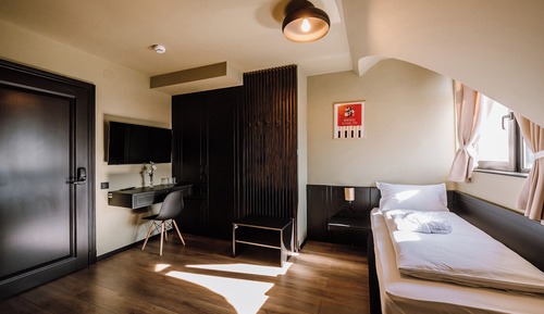 Basic Twin Room