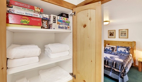 Cabin, Multiple Beds, Patio, Mountain View (2128)