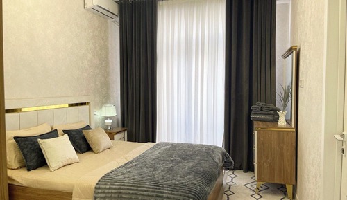 Family Condo, City View