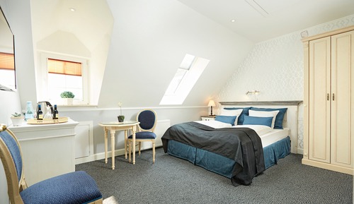 Deluxe Double Room, Shared Bathroom