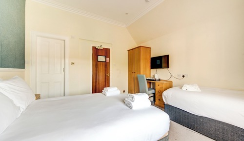 Classic Triple Room
