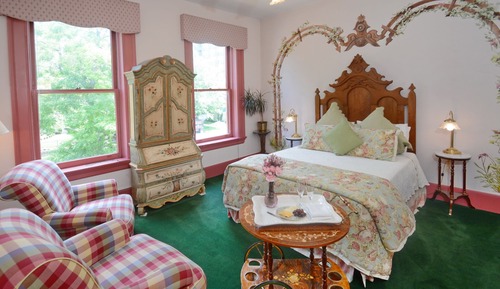 Deluxe Room, 1 Queen Bed, Jetted Tub (Shooting Star Balcony Room)