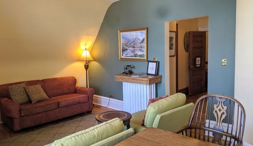 Standard Room, 1 Queen Bed with Sofa bed, Mountain View (The Elk Thistle Suite)