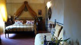 Family Room, 1 Double Bed, Private Bathroom, Courtyard View