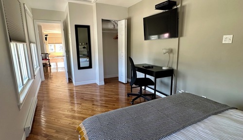 Executive Suite (No Pets Allowed)