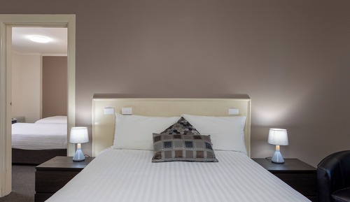 Family Room, 1 Bedroom