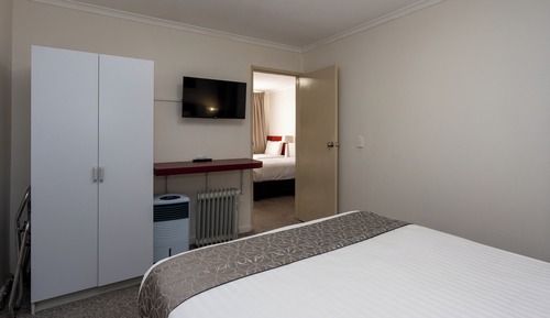 Family Room, 1 Bedroom