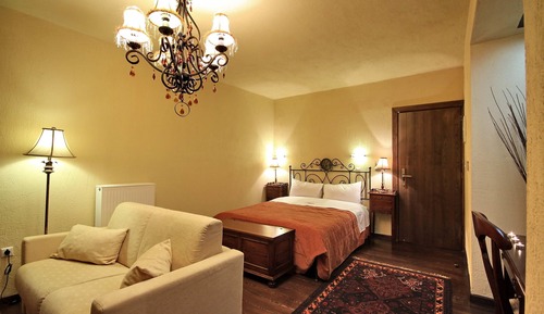 Luxury Suite, Fireplace
