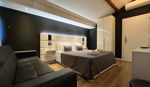 Standard Triple Room (shower  with hydromassage)