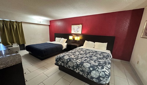 Room, 2 Queen Beds, Non Smoking