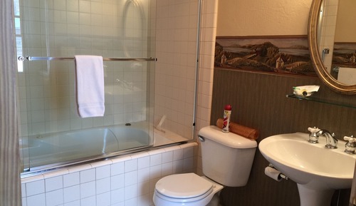 Luxury Cottage, Ensuite, Mountain View (Cortland)