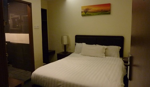 Standard Room, 1 Queen Bed