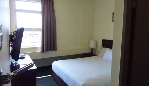 Deluxe Room, 1 Queen Bed, City View