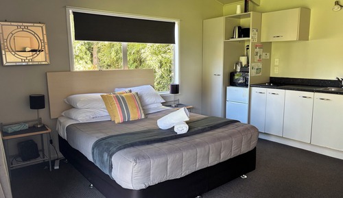 Studio Unit (maximum 4)