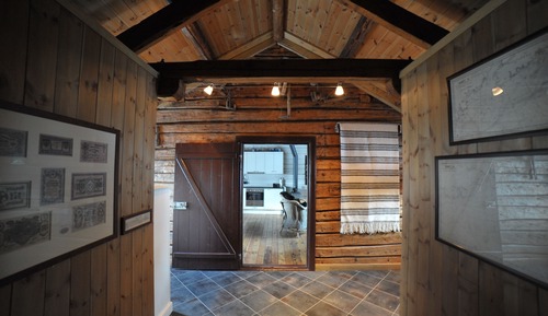 2-bedroom Deluxe rorbu cabin with sea view