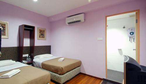 Standard Twin Room