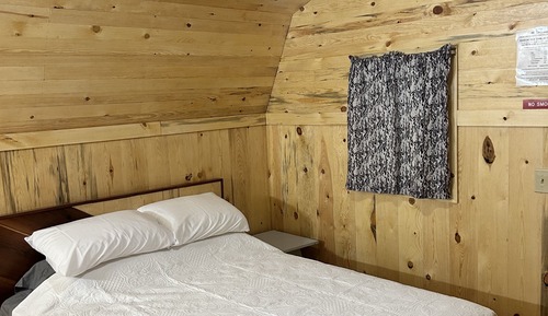 Cabin, 1 Queen Bed (Bathroom)