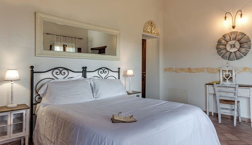 Executive Suite, Hot Tub, Garden View