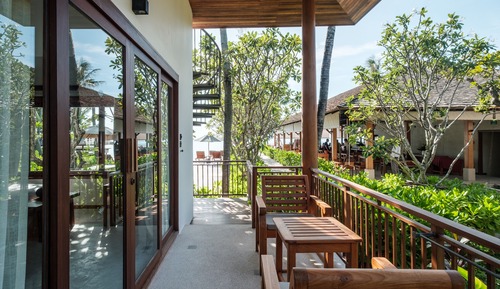 Premium 2 Bedroom with roof deck and Seaview