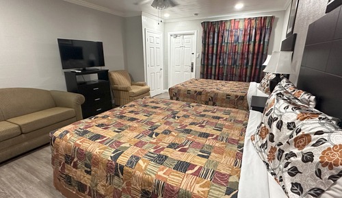 Deluxe Room with Two Queen Beds