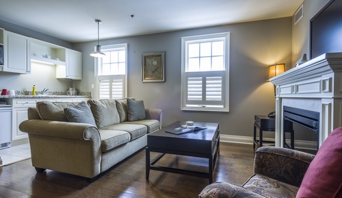 Standard Suite, 1 King Bed