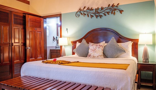 Deluxe Room, Multiple Beds