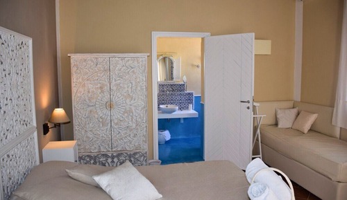 Deluxe Room (Levanzo)