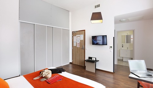 Superior Studio (2 People)