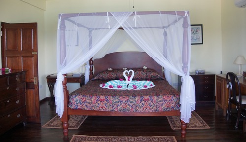 Honeymoon Double Room, 1 King Bed, Terrace, Beach View (Grenadine)