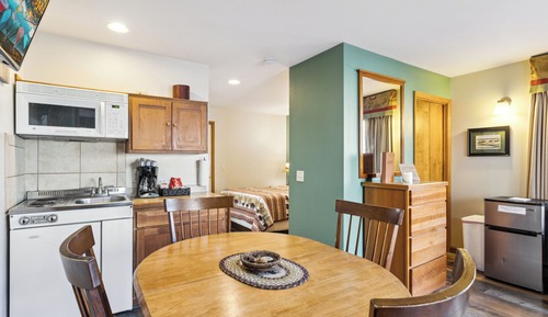 Kitchenette Suite