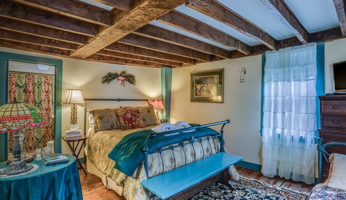 Collette Room