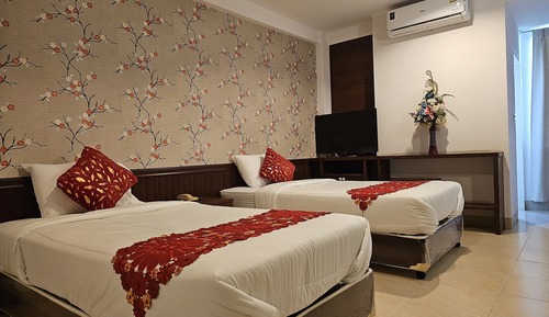 Superior Twin Room 