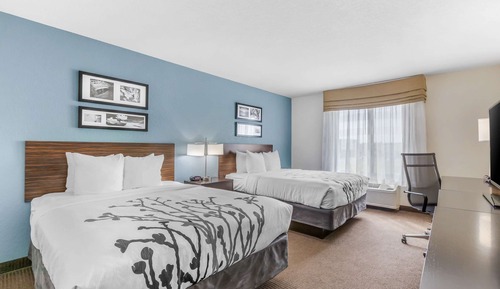 Standard Room, 2 Queen Beds, Non Smoking