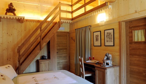 Grand Room, Non Smoking, Refrigerator