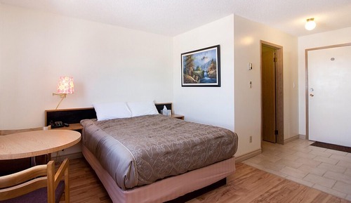 Standard Room, 1 Queen Bed, Non Smoking