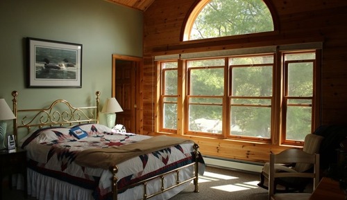 Deluxe Suite, 1 Queen Bed, Fireplace (Falls View/ Woodrush)