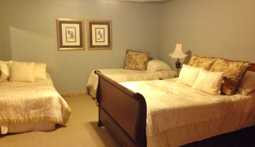 Garden Suite (Private Bath)