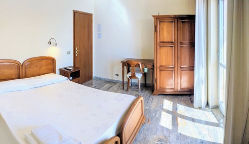 Double Room Single Use, Balcony, Partial Sea View