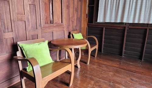 Suite 2