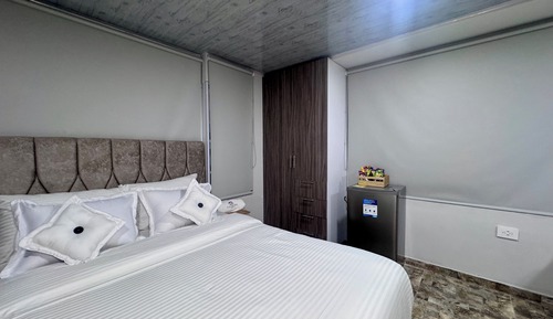 Comfort Quadruple Room, City View