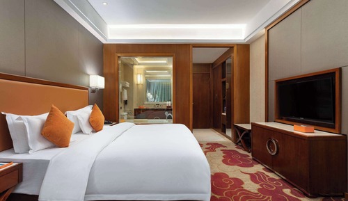 Superior Room, 1 King Bed, Non Smoking